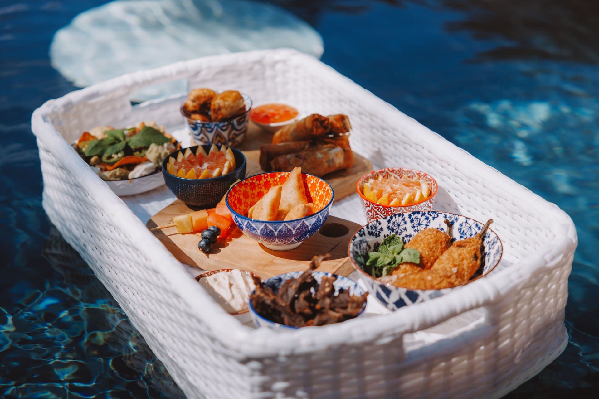 Floating Picnic Tray